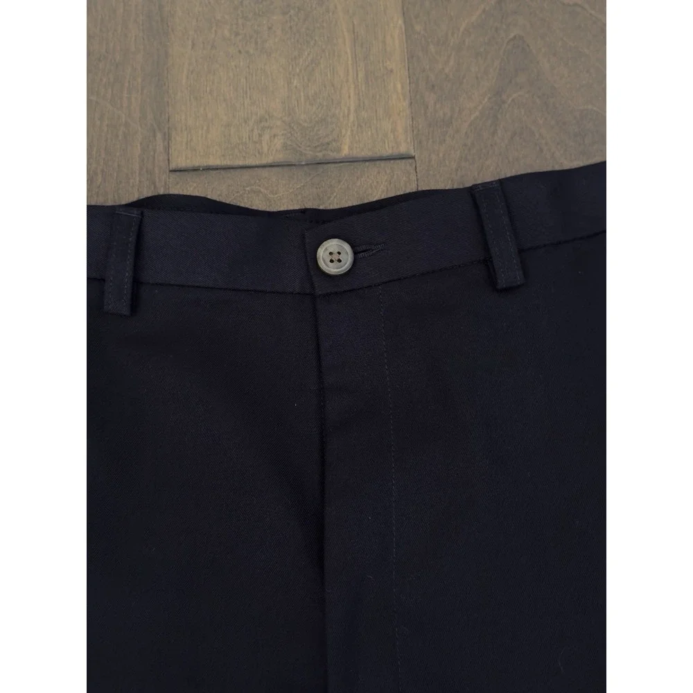 Haggar Men Navy Blue Shorts Size 42W Expandable Waist Stretch 9.5